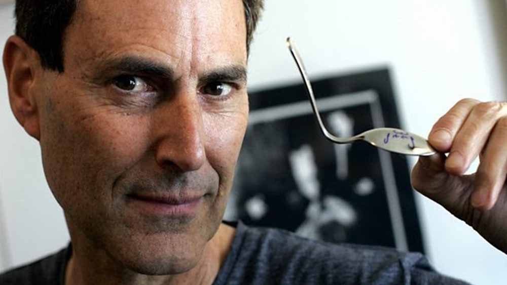 How to Bend A Spoon with Your Mind - Mentalism Tricks